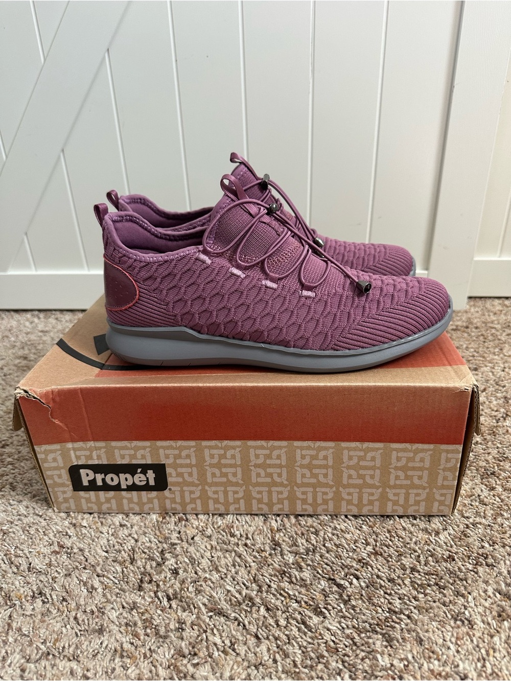 Propet TravelBound Women’s 9.5 M Berry Knit Bungee Comfort Sneakers New in Box - Picture 5 of 10